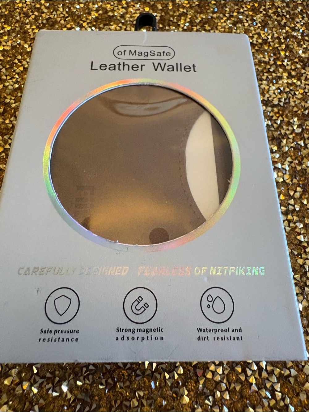 FIITCASE NWT Premium PU Leather MagSafe Card. Trifold wallet in luxury Brown